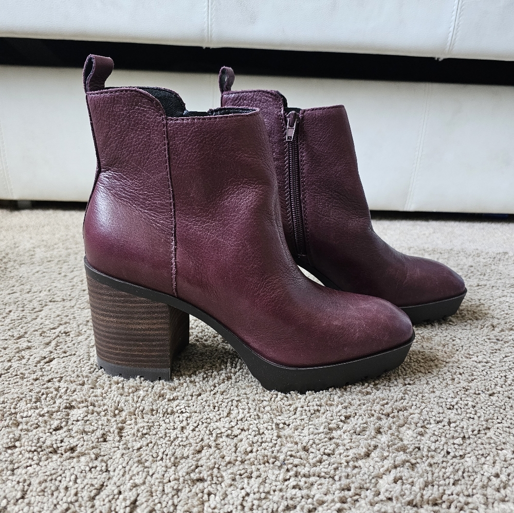 Lucky Brand worrin heeled bootie